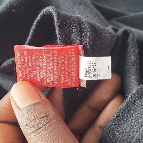 Long sleeves black shirt in extra large - Picture 10 of 16